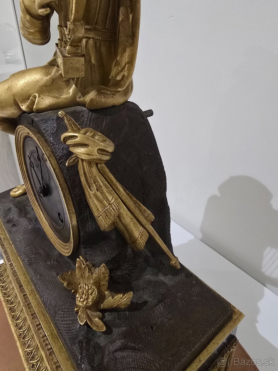 Krasne starožitný hodiny zlatene - 4