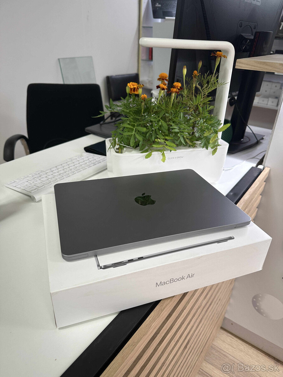 Apple MacBook Air 13″ M2 (2022) - 4