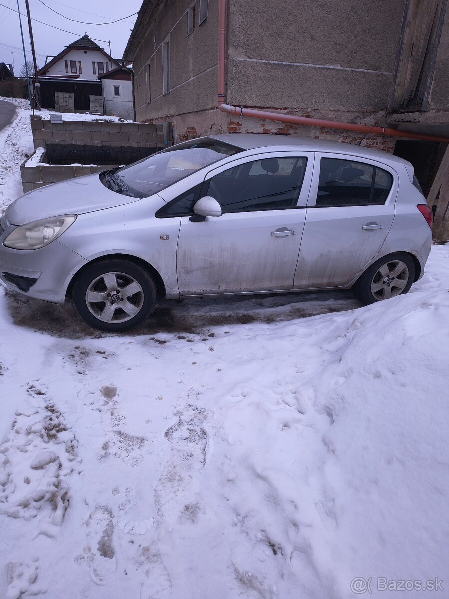 Opel Corsa 1.3 TDCi - 4