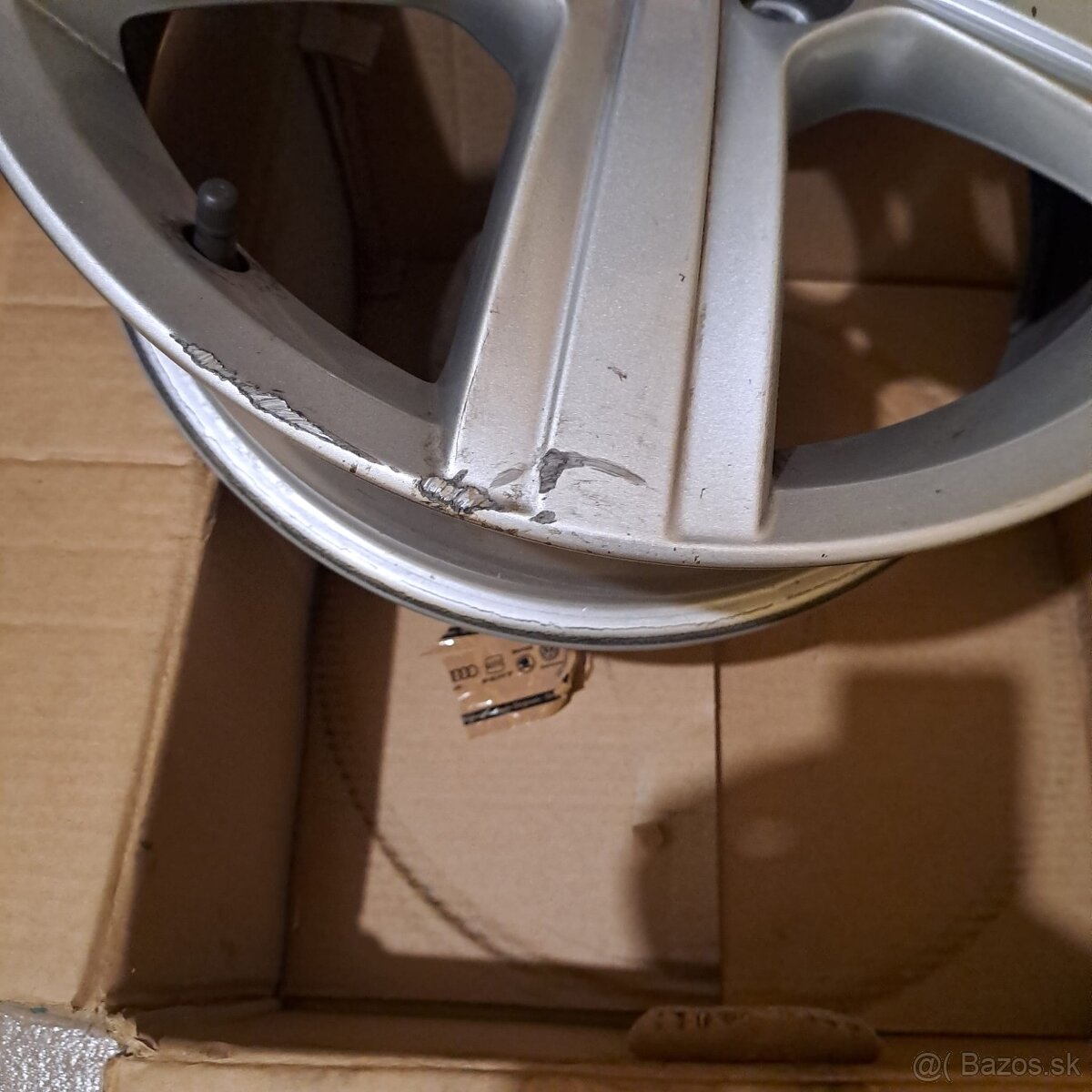 1 ks. Hliníkový disk R16 VW - 4