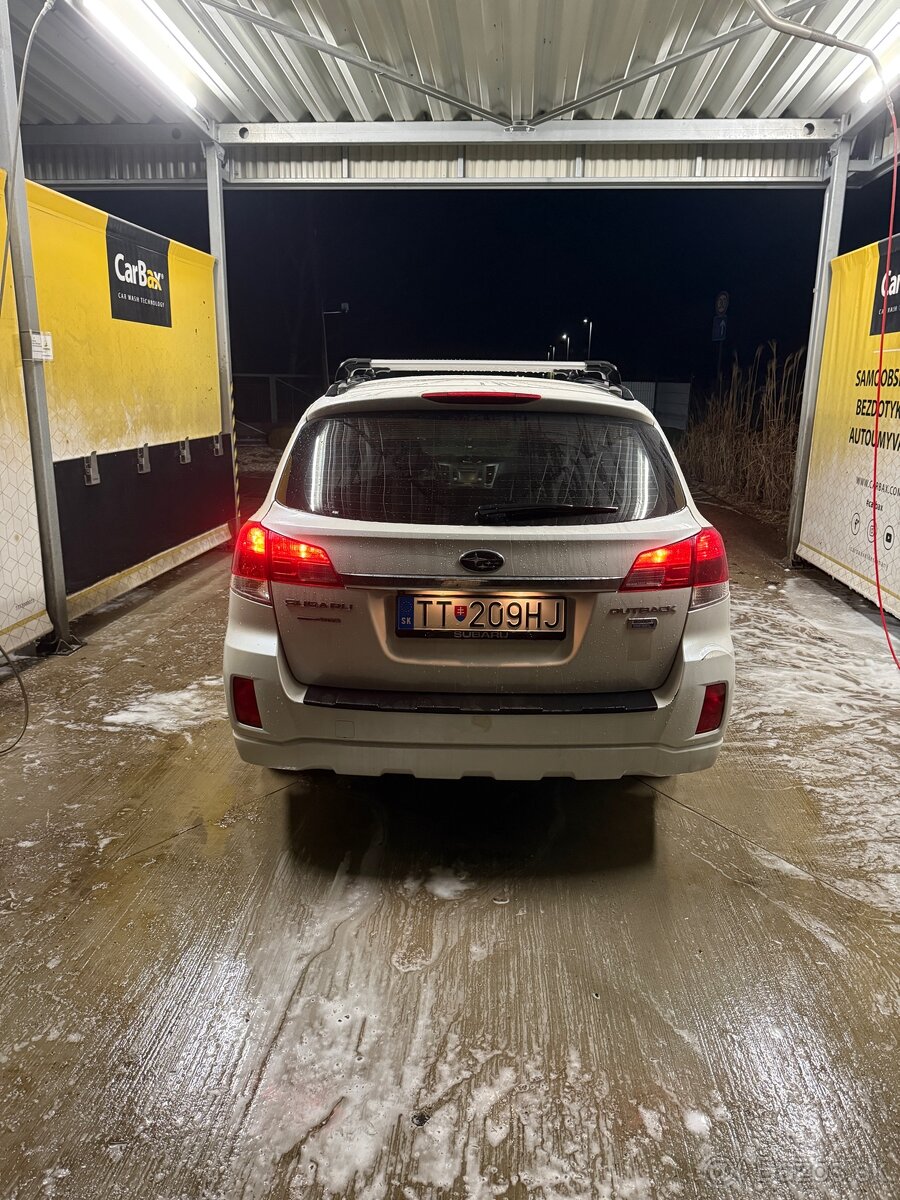 Subaru outback 2.0D - 4