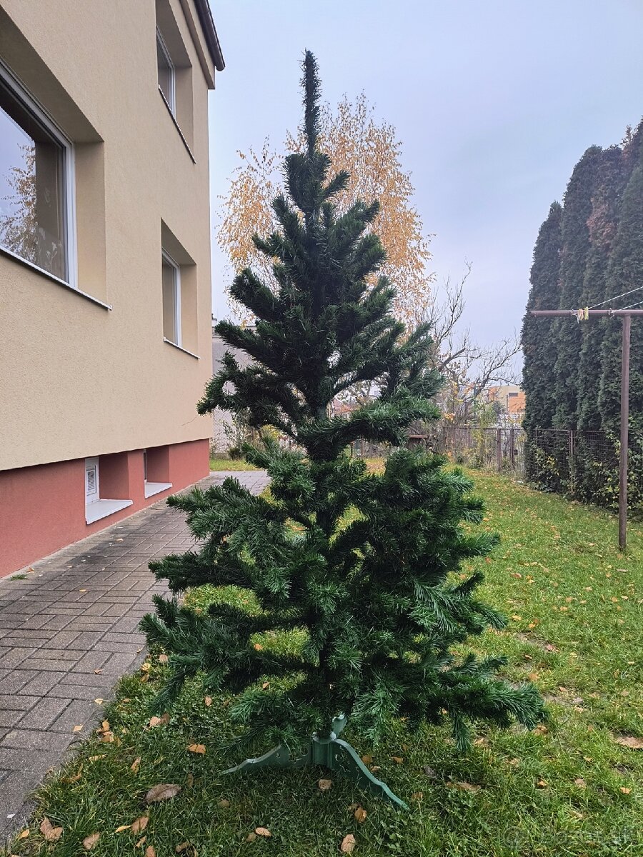 Umelý, vianočný stromček - 4