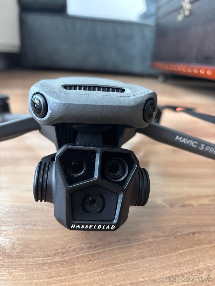 DJI Mavic 3 PRO FLY MORE COMBO - 4