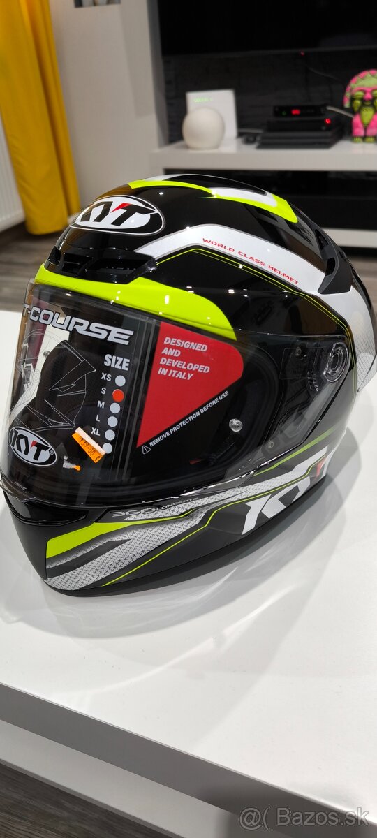 Prilba KYT TT-course - 4