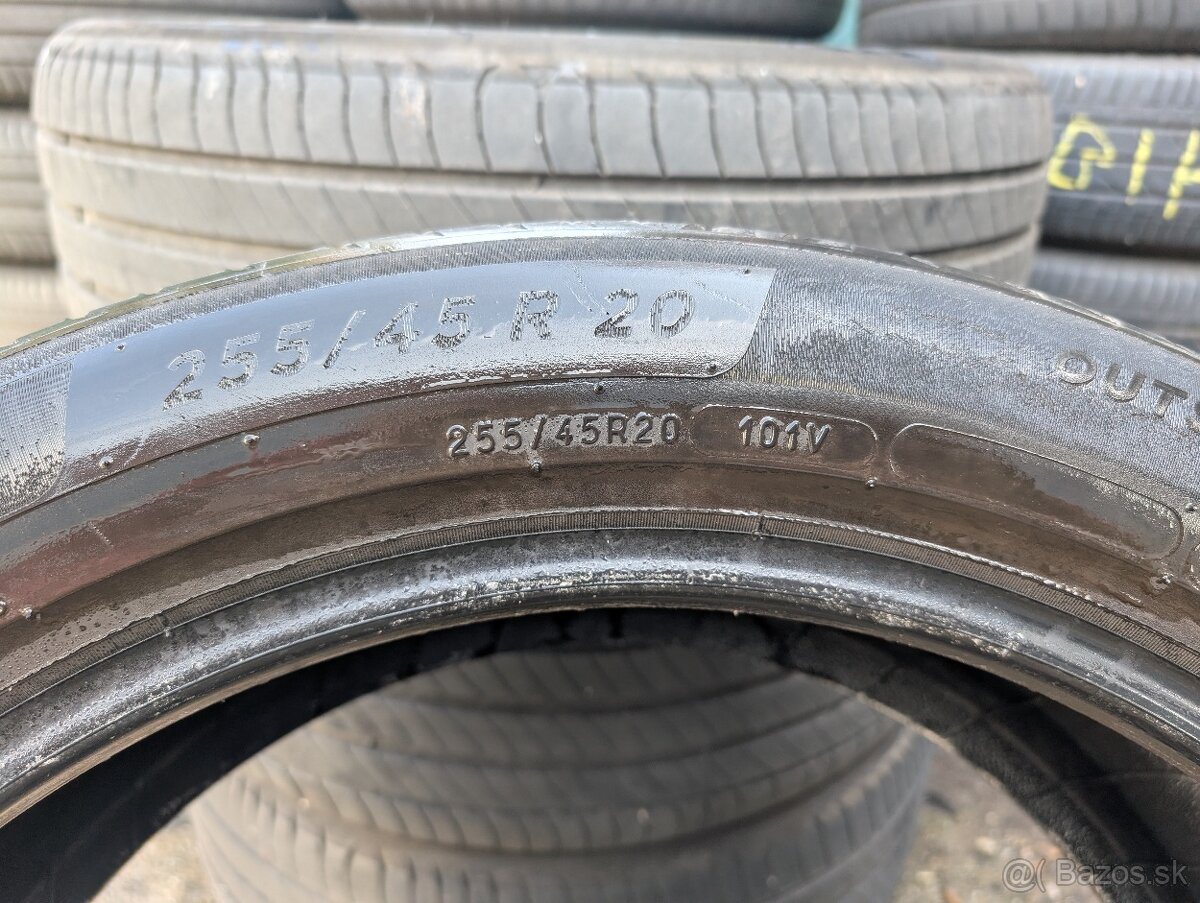 Michelin primacy 4 255/45 R20 - 4