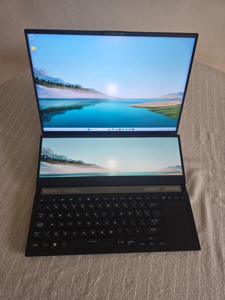 Asus ROG Zephyrus DUO16 GX650RX - 4