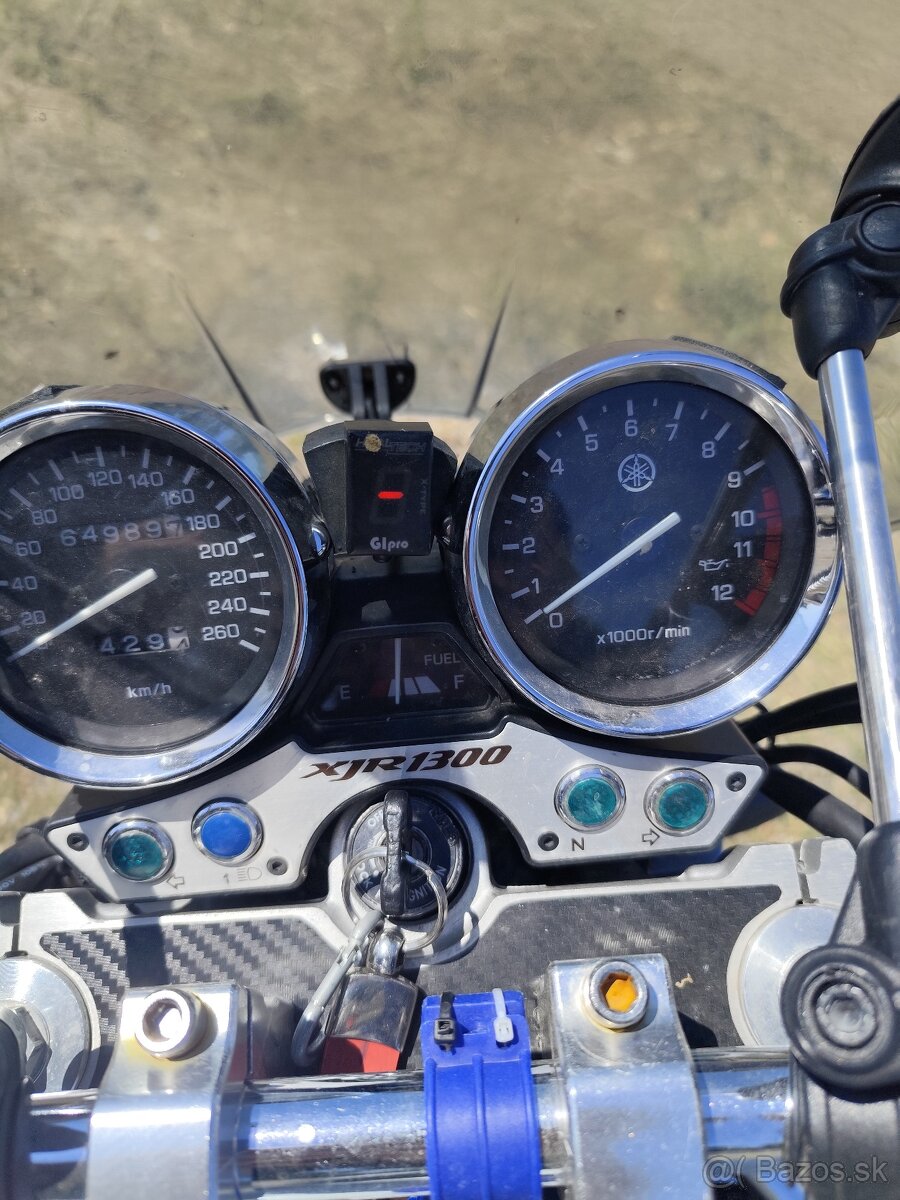 Yamaha XJR 1300 - 4