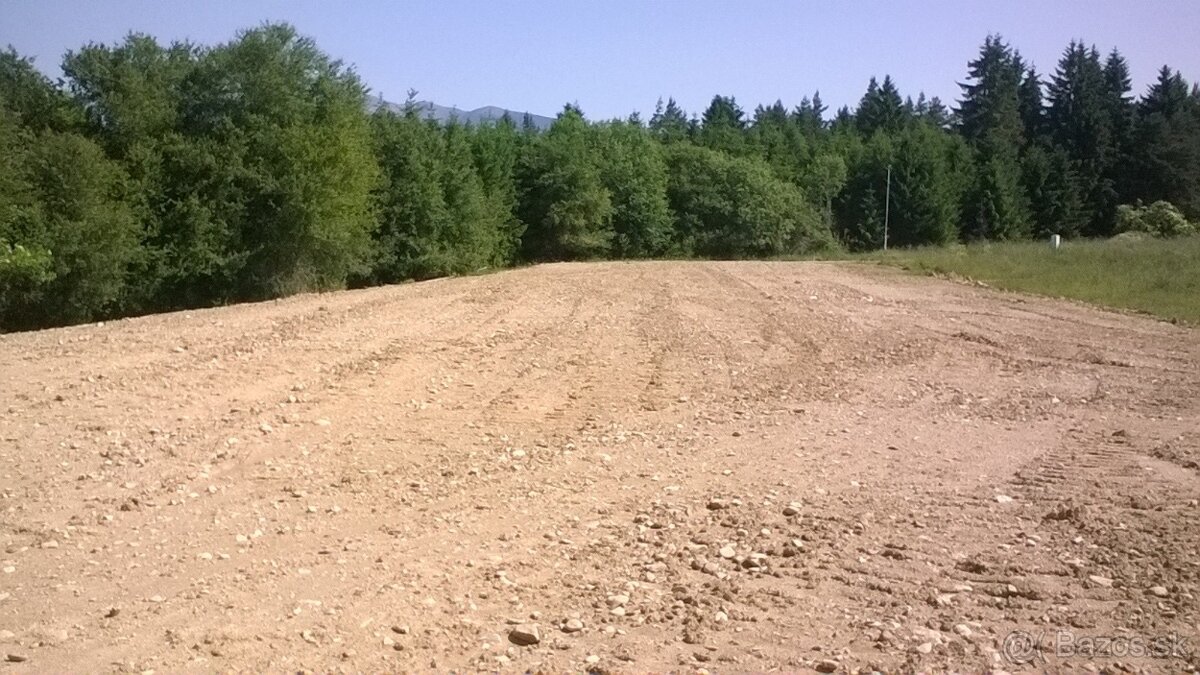 Velky stavebny pozemok Jamnik 1027m2 - 4