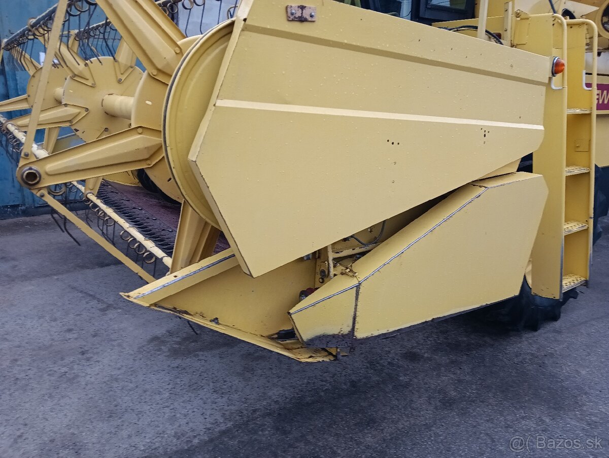 New Holland kombajn - 4