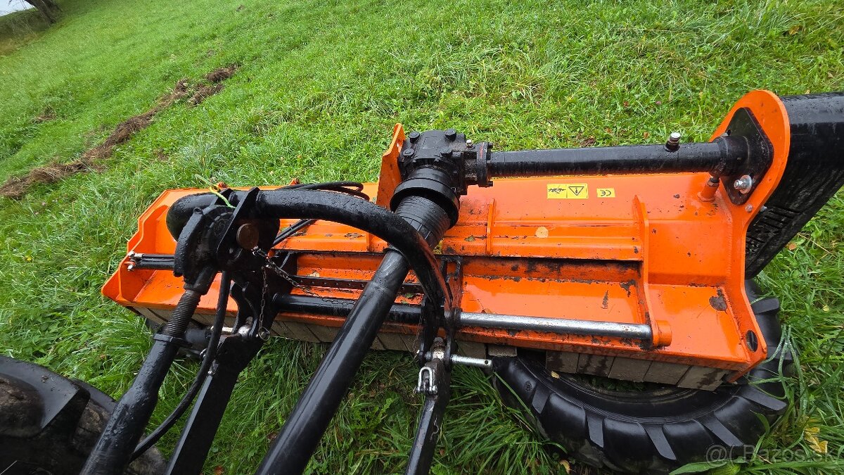 Mulčovač Mega Metal UM 220 - 4