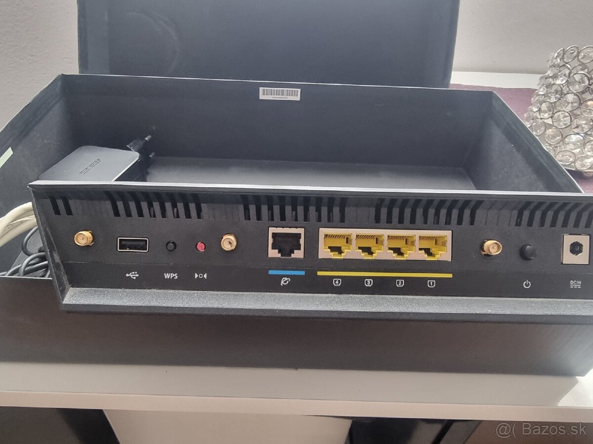 Wifi Router Asus RT-AC3200. - 4