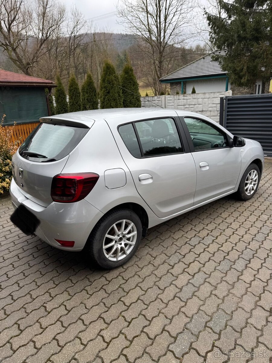 Dacia Sandero 1.2 r.v. 2017 - 4