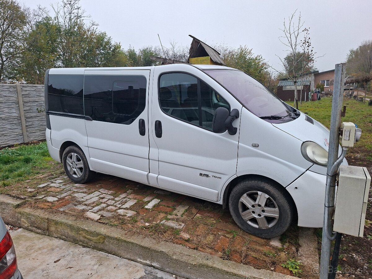Opel vivaro 2.5cdti automat 8miest - 4