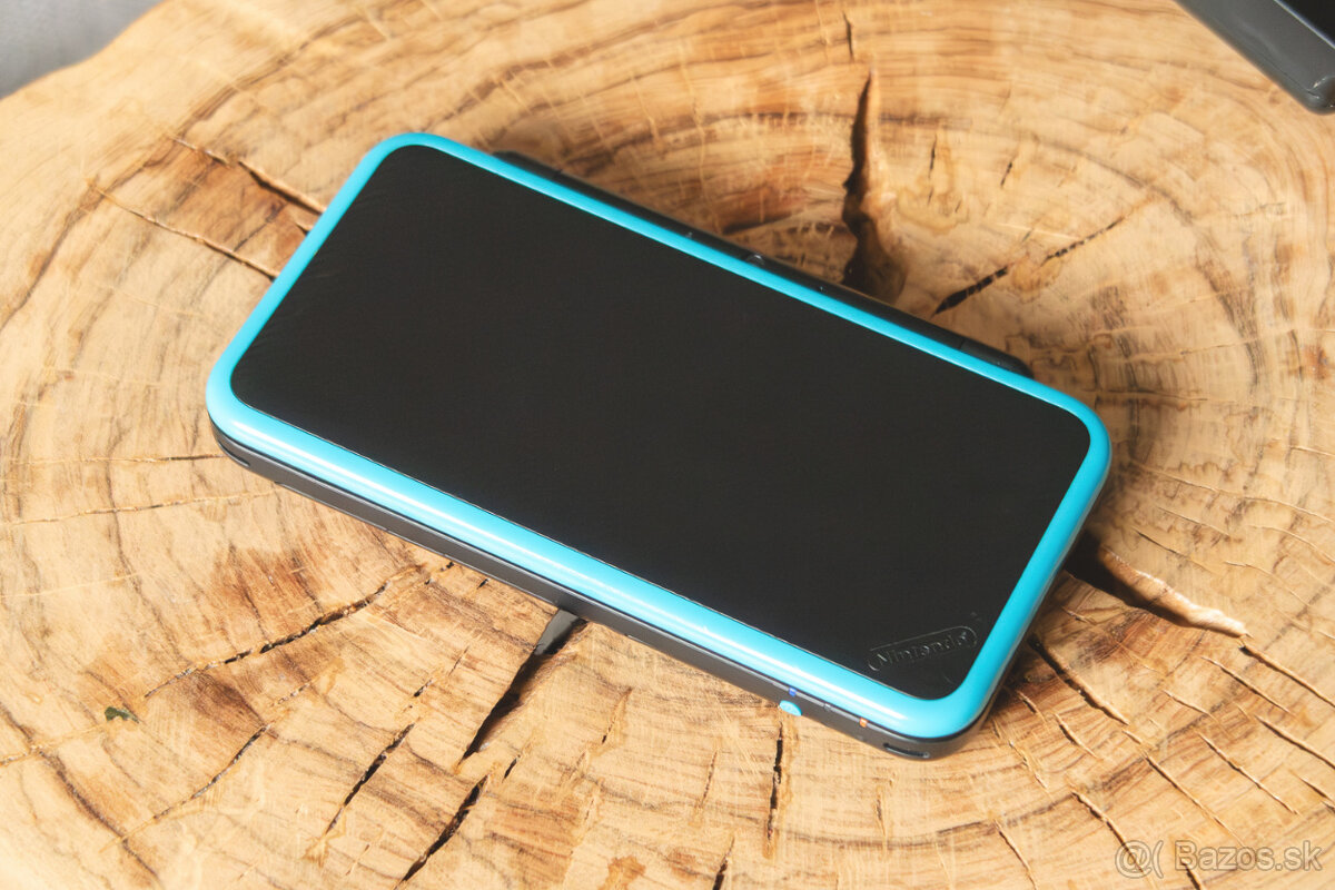 Nintendo New 2DS XL - 4