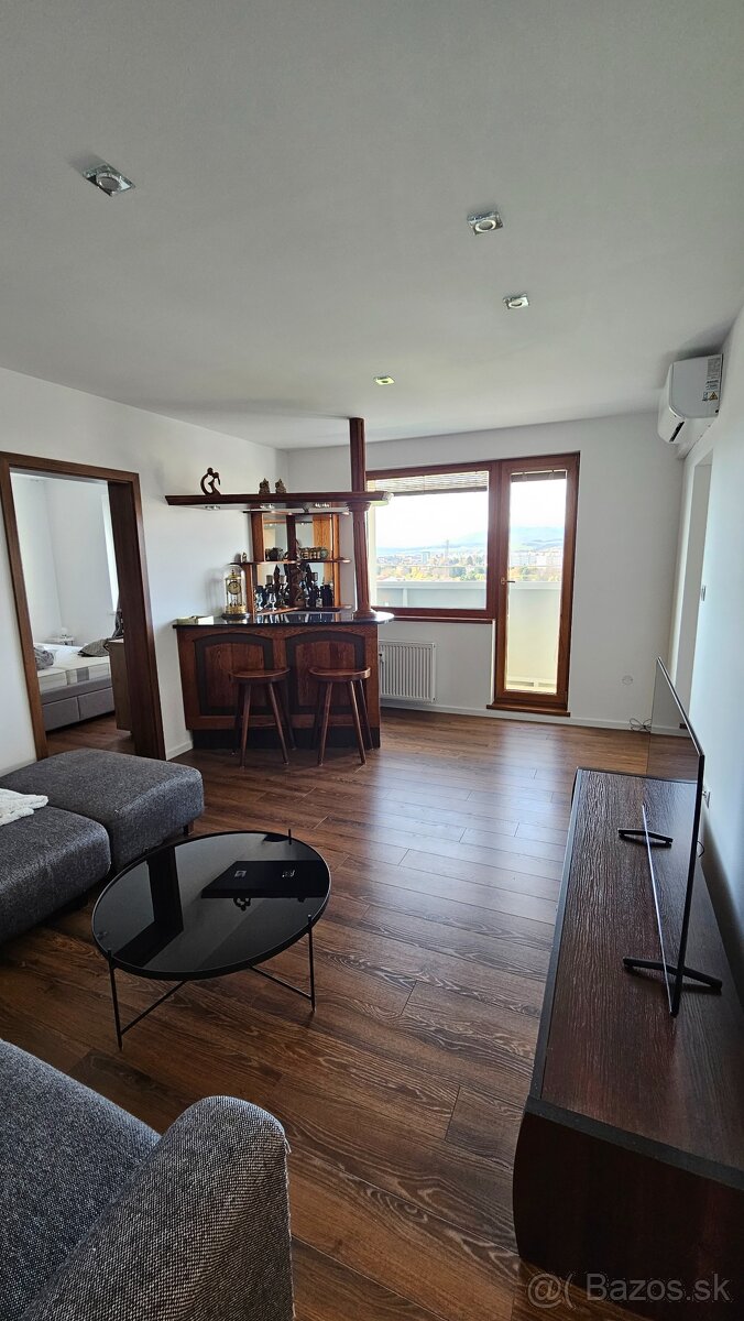 3i zariadený byt s balkónom na prenájom, Prievidza - 4