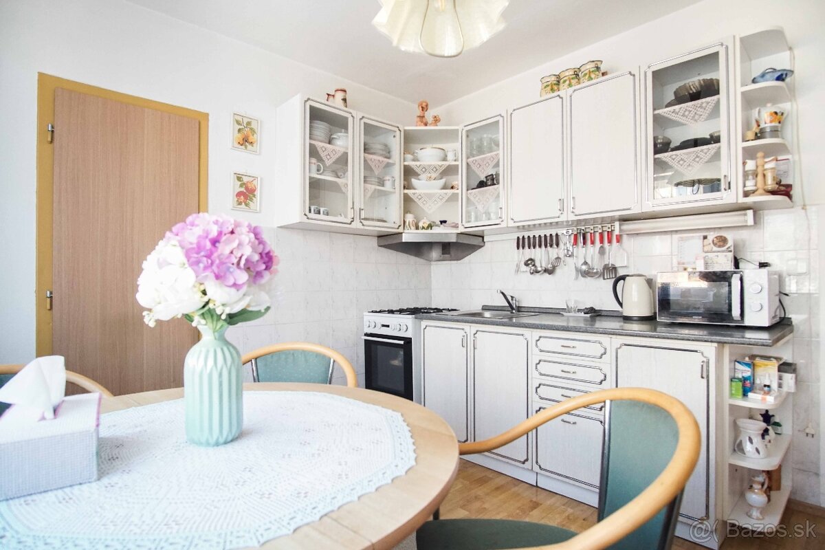 Veľký 3-izbový byt s 2 balkónmi na ul. Nábrežná, Nové Zámky - 4