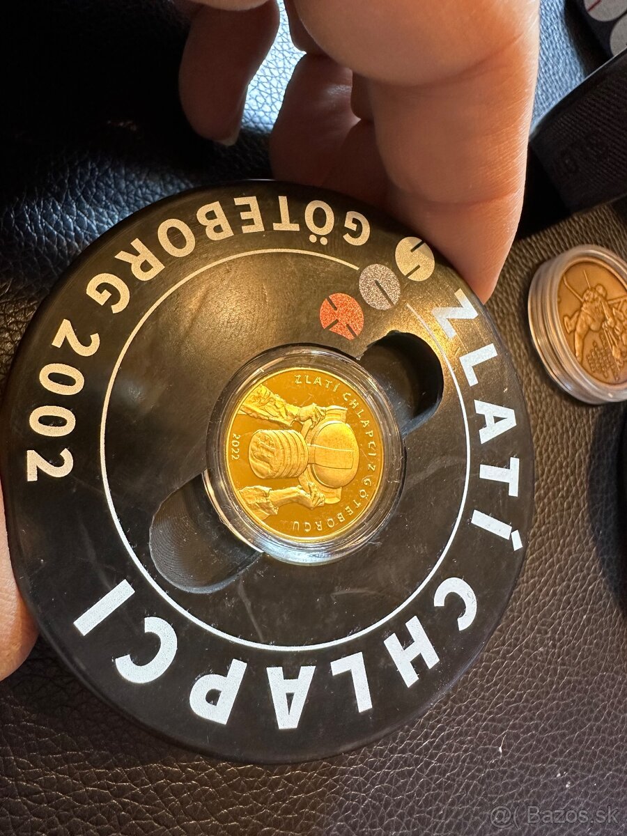 HOKEJOVÉ medaily v PUKU: zlato + striebro + bronz + mosadz - 4