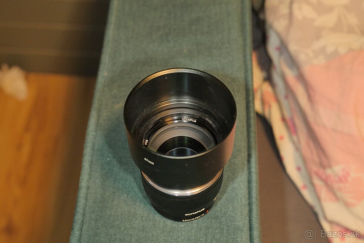 Olympus M.Zuiko Digital 75mm f/1.8 ED - 4