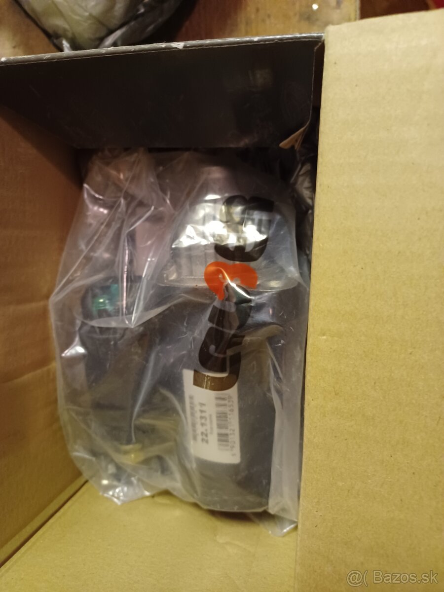 Predám štarter . - 4