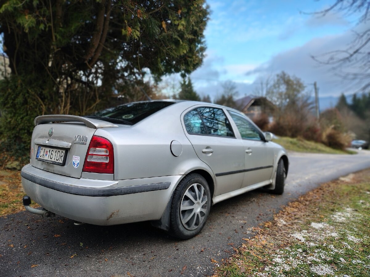 Škoda Octavia 1,6 benzín - 4