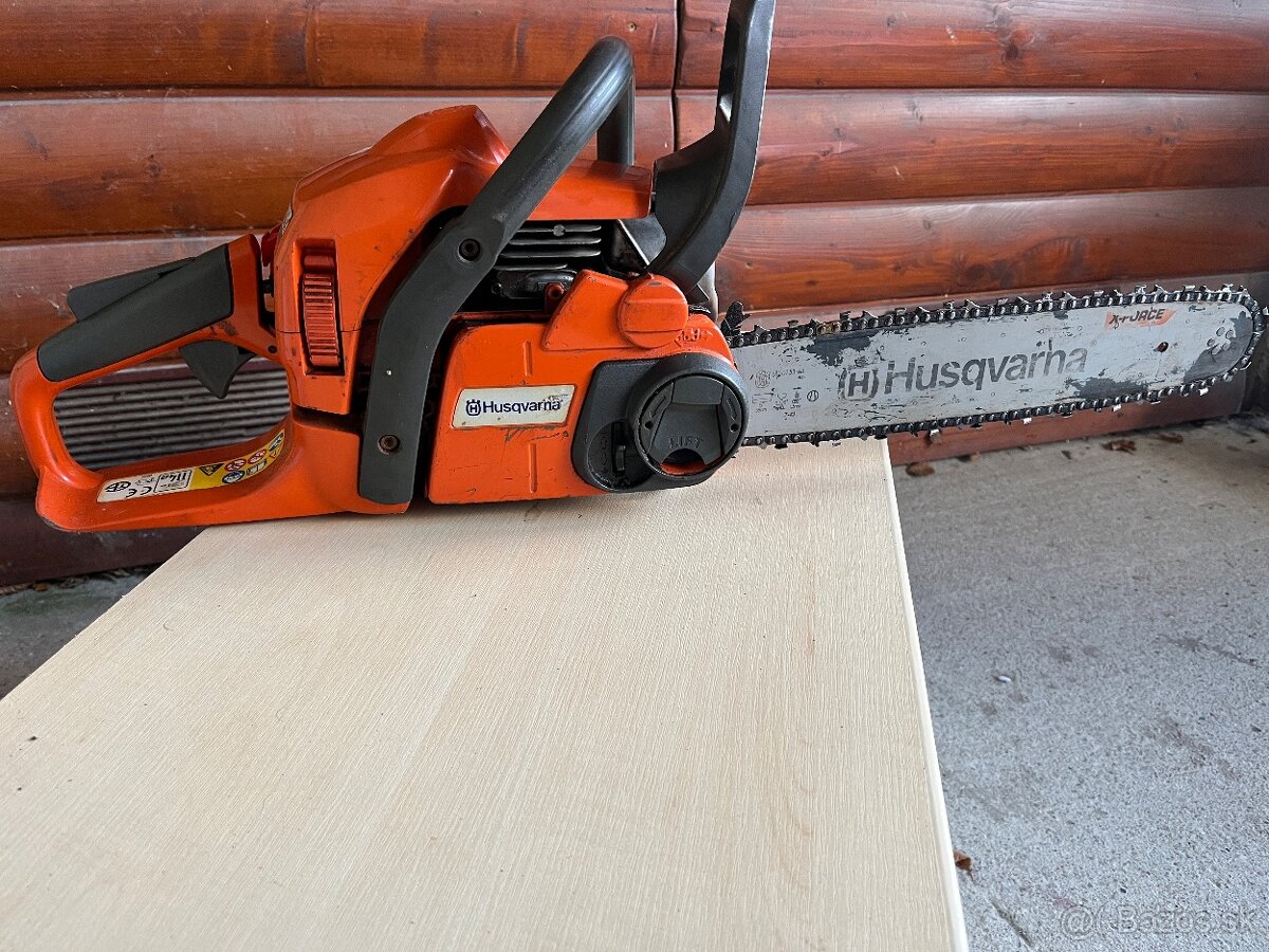Husqvarna 440 motorová píla - 4