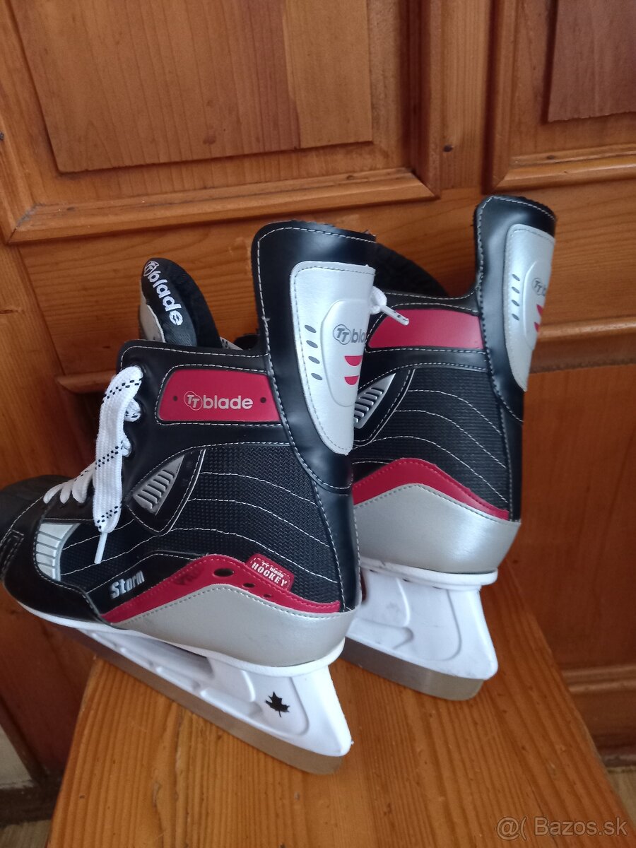 Predám pán.korčule veľ.43 - 4
