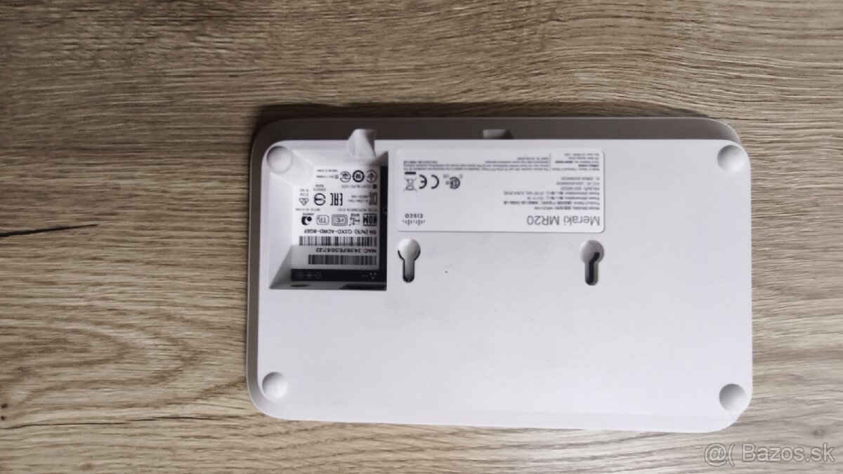 Predám Cisco Series900 C921-4pltegb,C927-4P,Meraki MR20 - 4