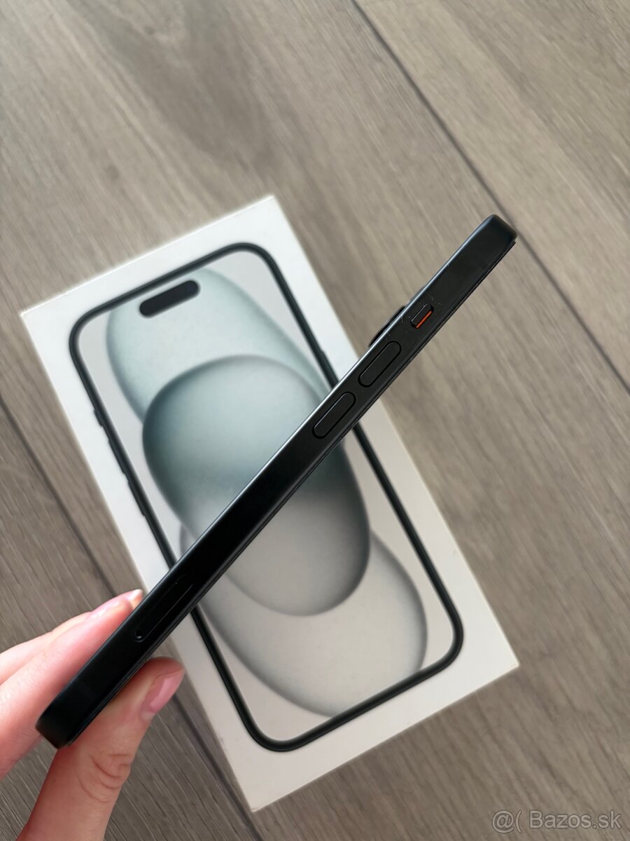 iPhone 15 Black - 4