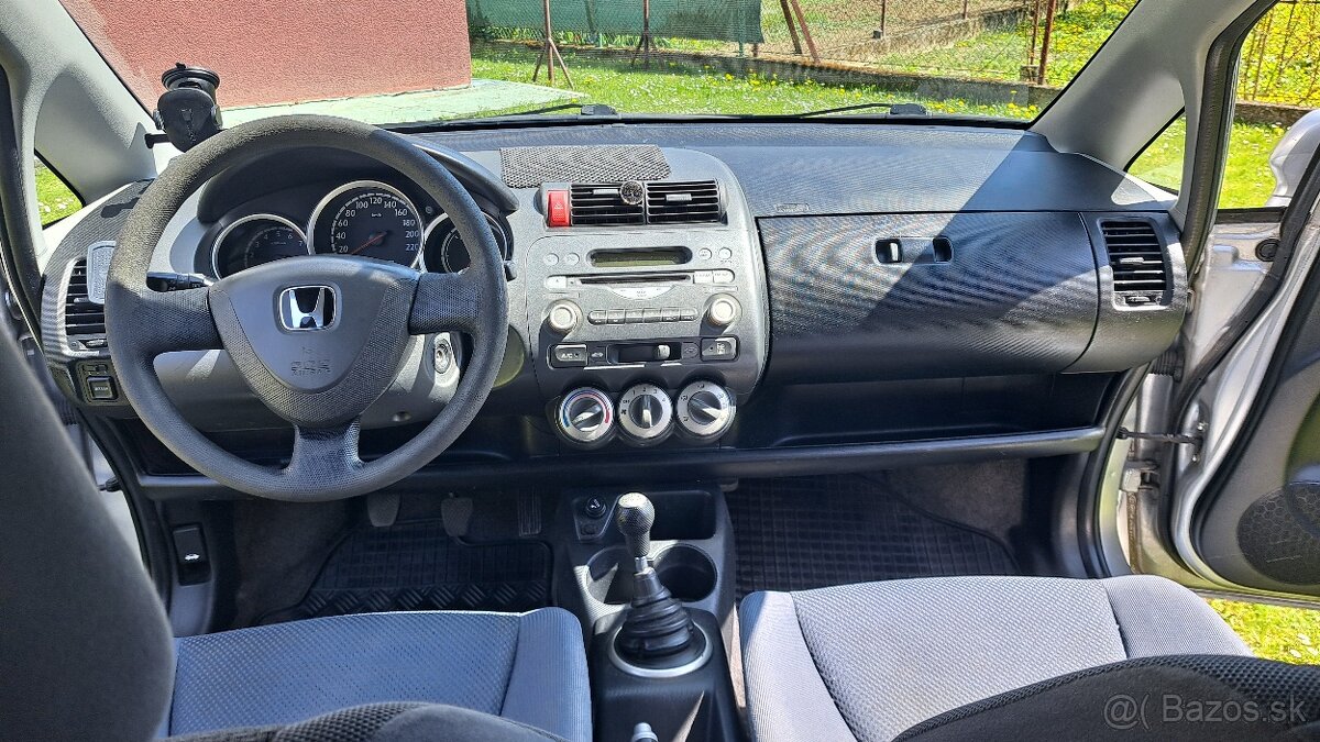 Honda Jazz 1,2 - 4