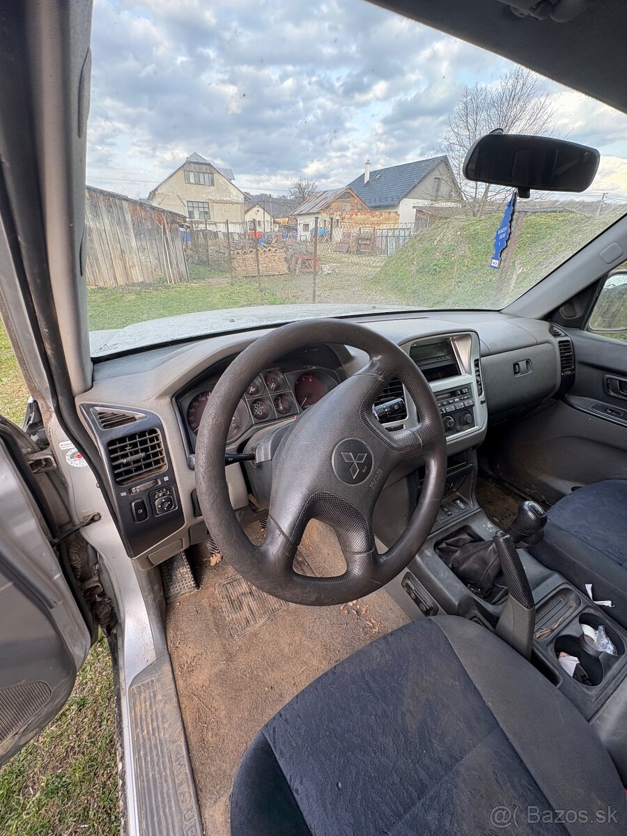 Rozpredam pajero 3.2 DID - 4