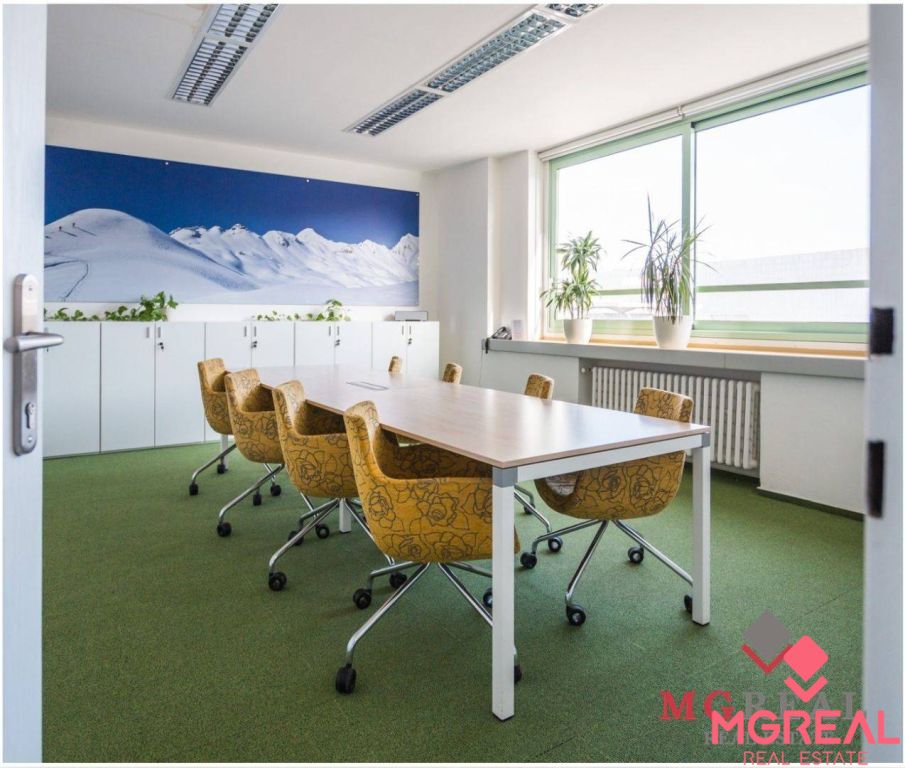 Prenájom kancelárie 24,79 m² na Nám. SNP, Staré Mesto – pohled 4