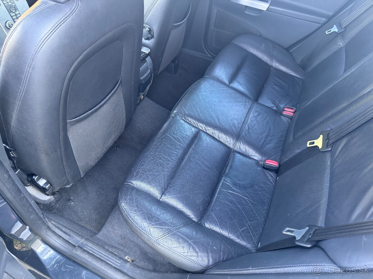 Volvo V50 - 4