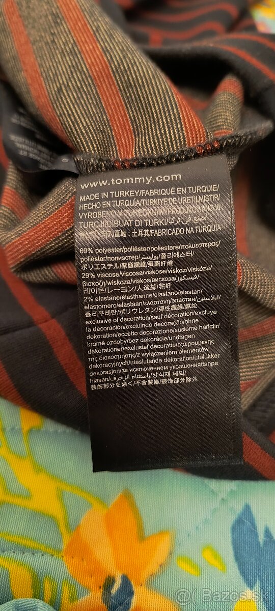 Tommy Hilfiger - 4