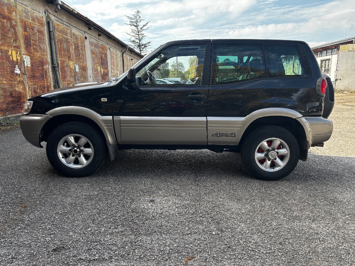 Terrano II - 4