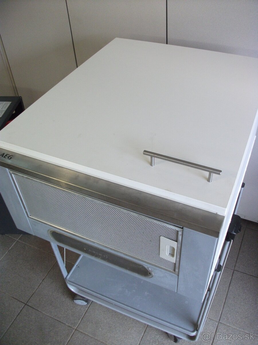 Predám digestor-odsávač pár zn.AEG. - 4