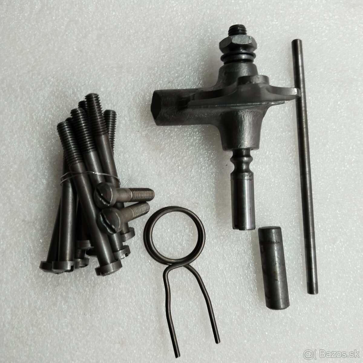 MANET 90 ŠROUBY MOTORU ORIGINÁL - 4