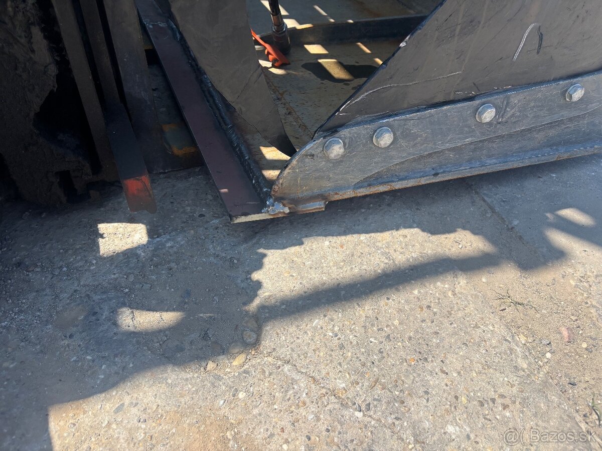 Predam lopatu s pridrziavacom “drapak , krokodíl” - 4