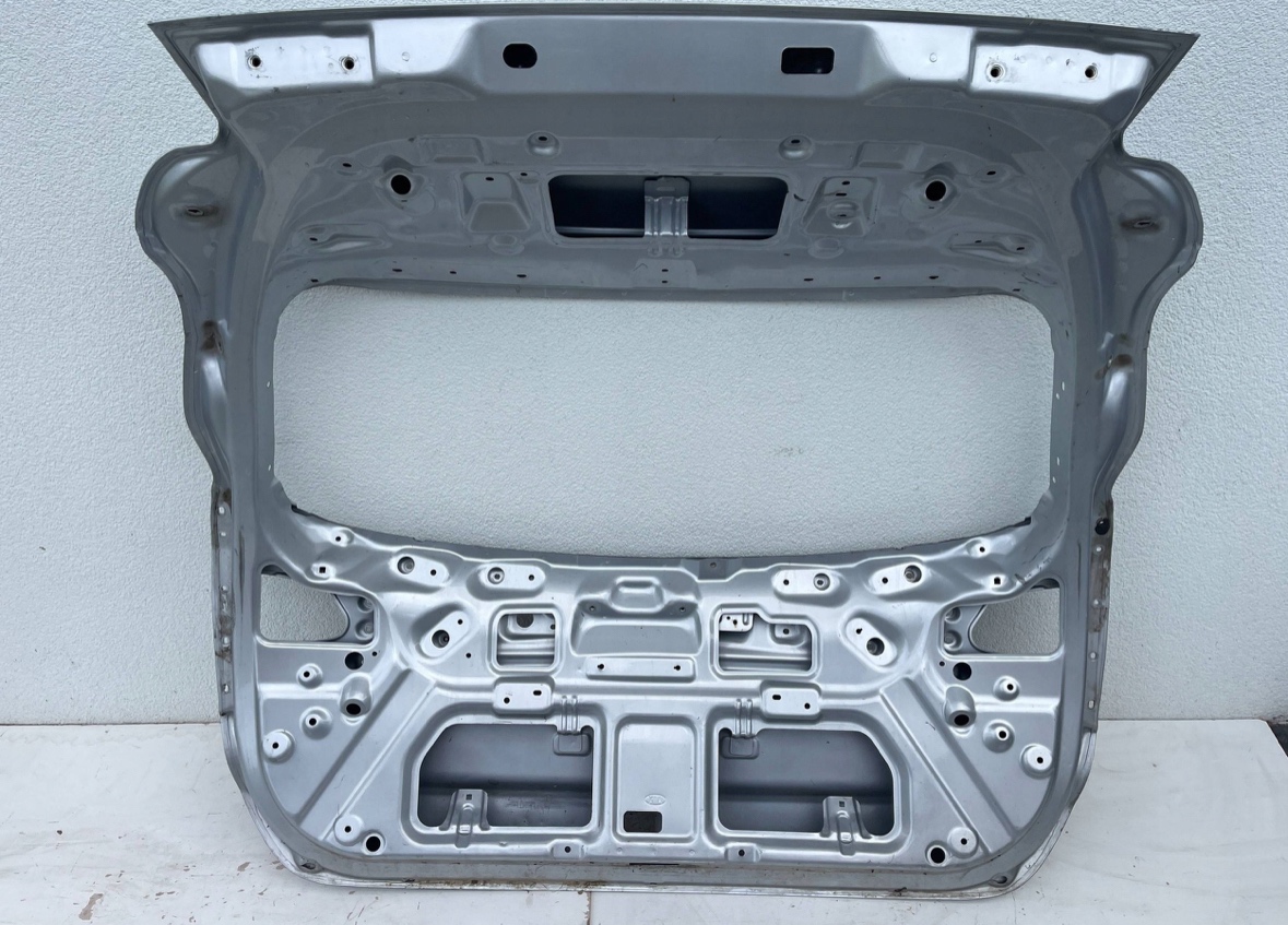 Kia ceed II kombi 2012- 5. Piate kufrové dvere kufor - 4