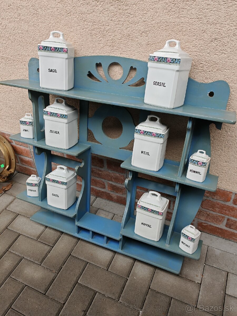 Koreničky v poličke - 4