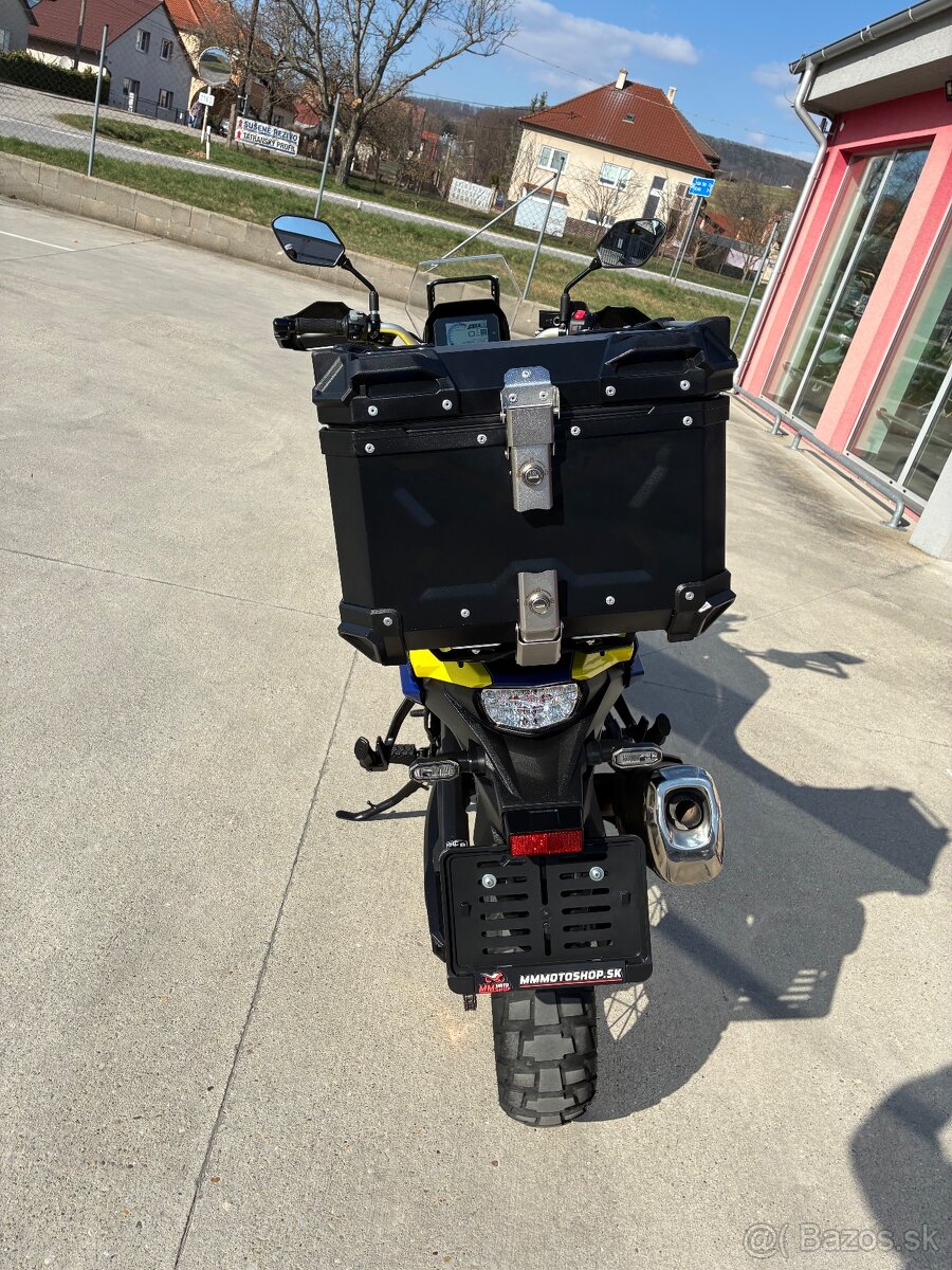 Suzuki Vstrom 800 DE - 4