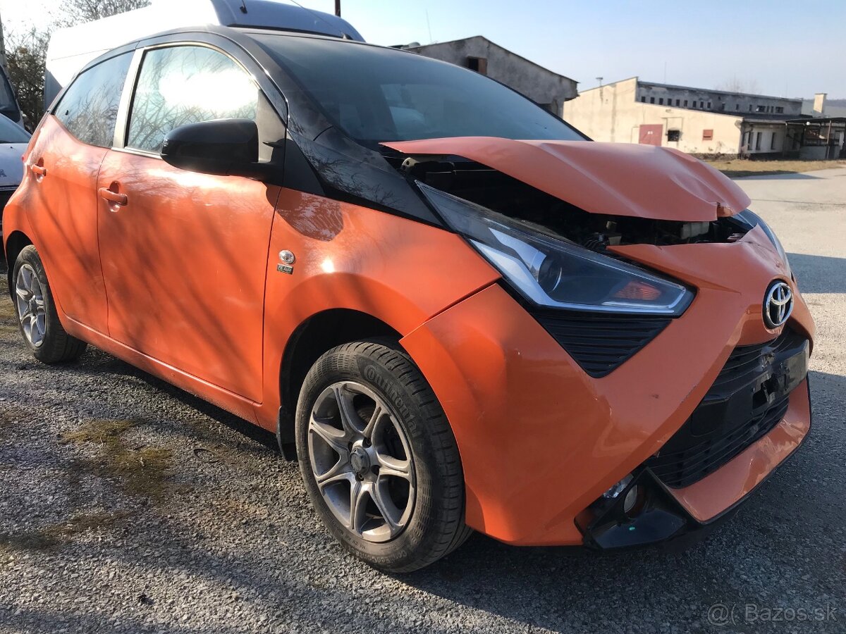 Toyota Aygo 1,0-l-VVT-i 2019 POJAZDNE, 53 kW, AUTOMAT - 4