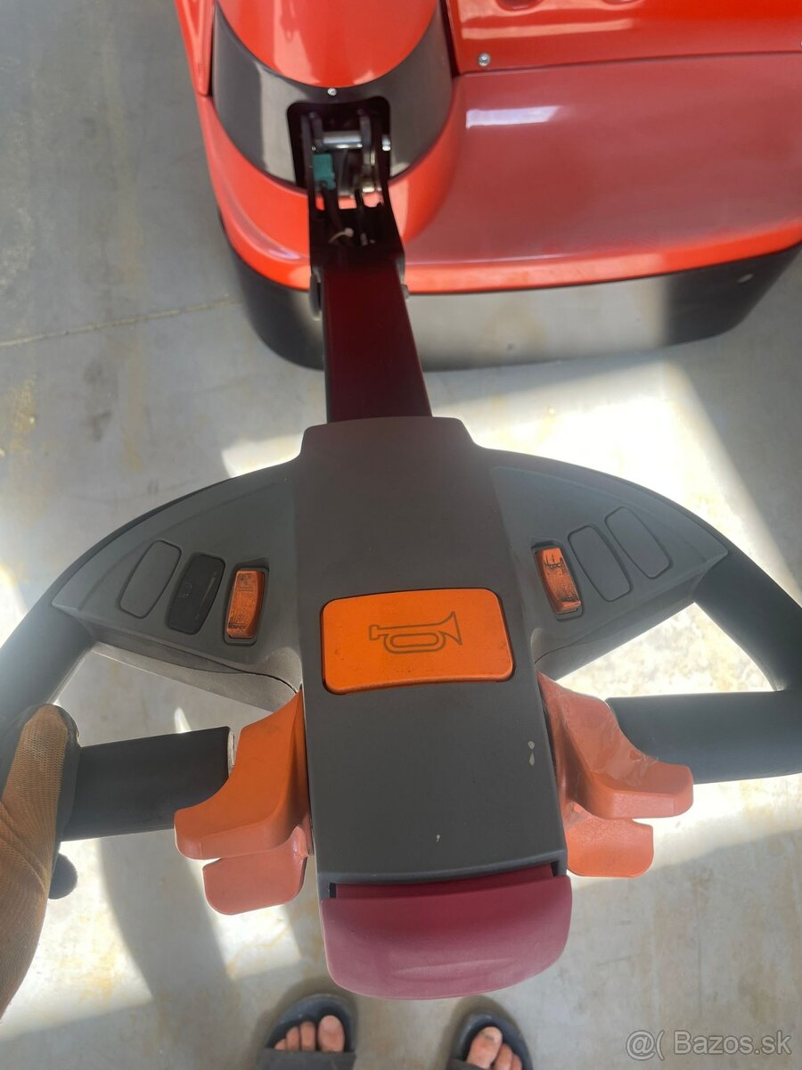 Elektrický paletový vozík CL1530, 3m - 4