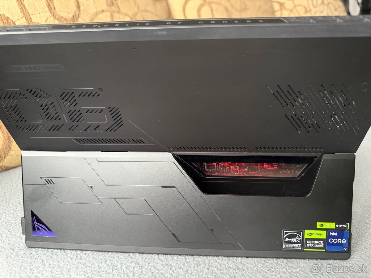 ASUS ROG Flow Z13 GZ301VU-NEBULA008W Black kovový - 4
