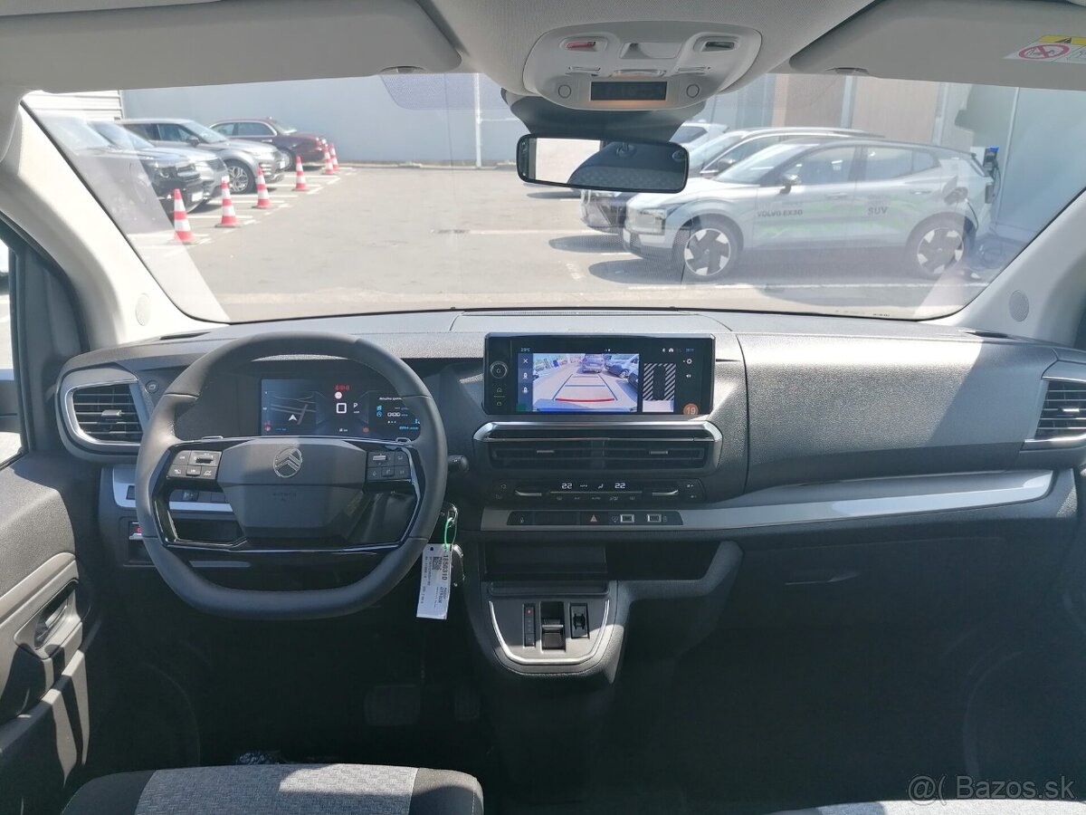 prenájom 8-miestnych automobilov - 4