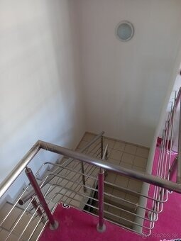 Dvojpodlažný priestor v centre Košíc pri pešej zóne - 4