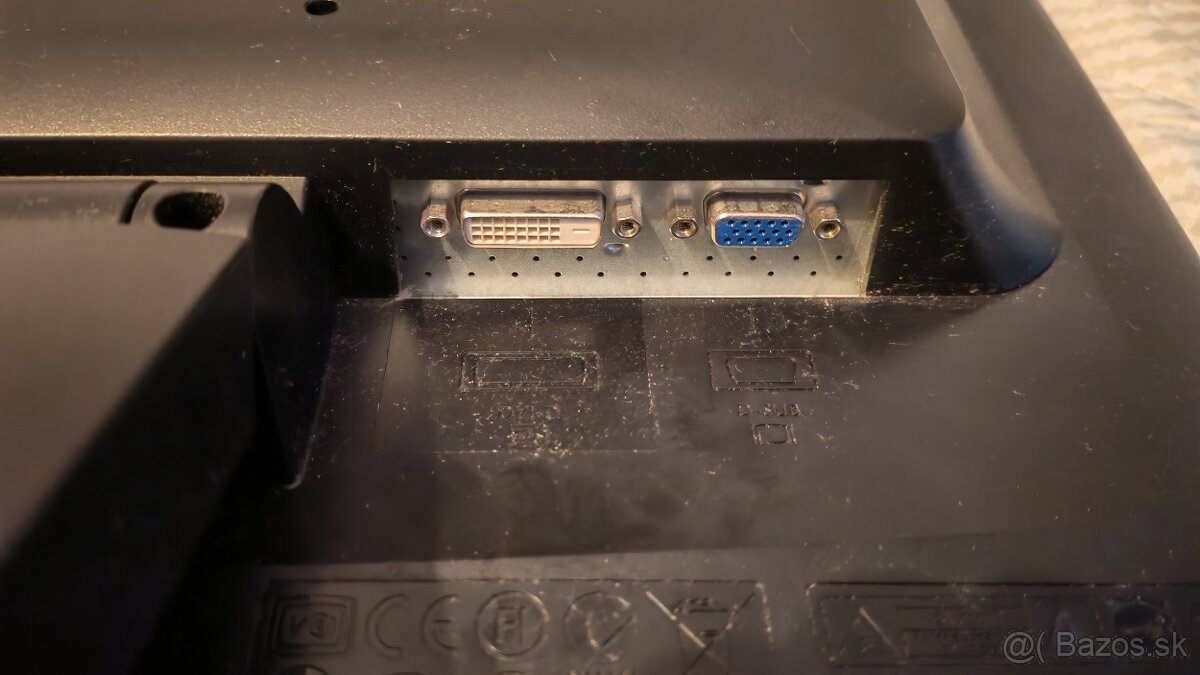 Predá LCD monitor BENQ E900WP - 4