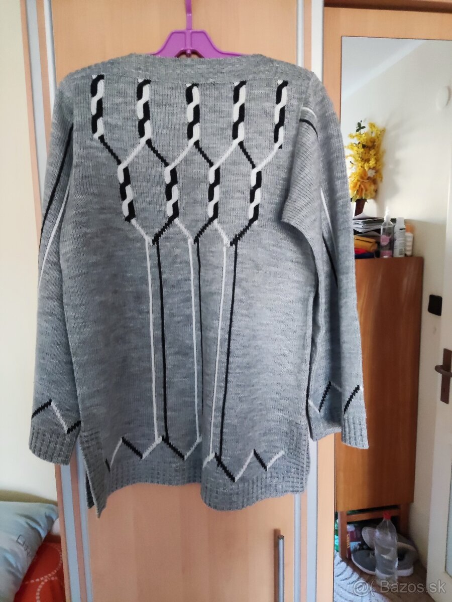 Predám dámsky sveter - 4