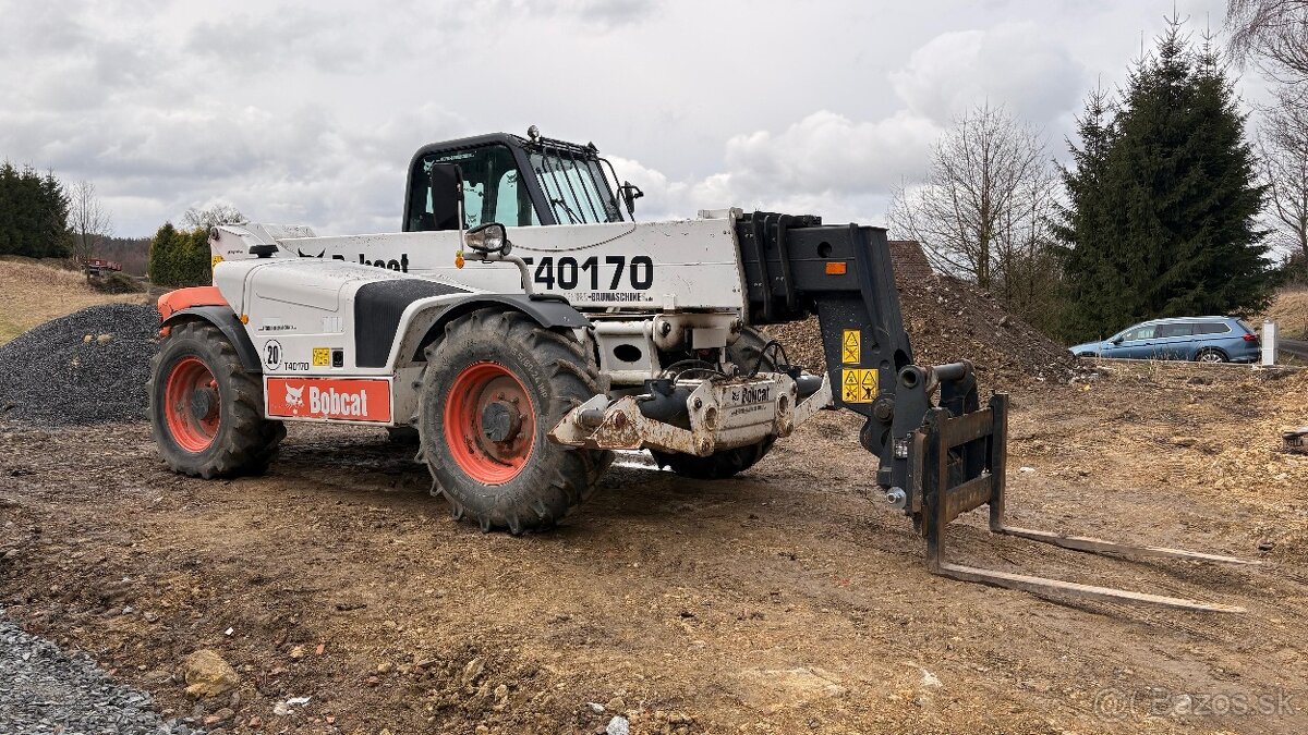 Teleskopický manipulátor BOBCAT T40 170 - 4