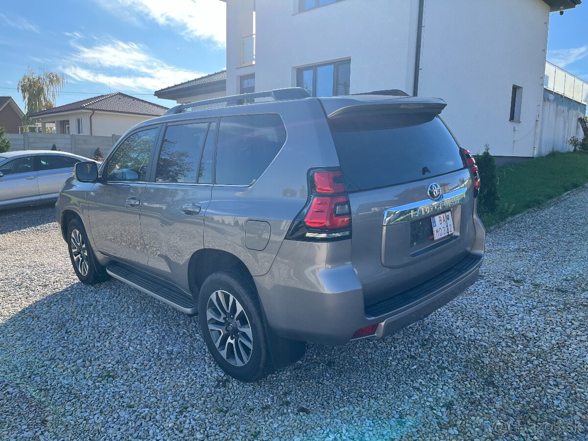 TOYOTA LAND CRUISER - 2.8l,4x4, 204k, Automat, V ZÁRUKE