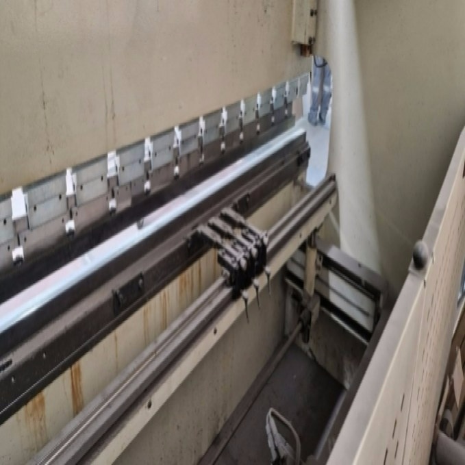 DURMA CNC HAP 30120, ohraňovací lis z roku 2004 - 4